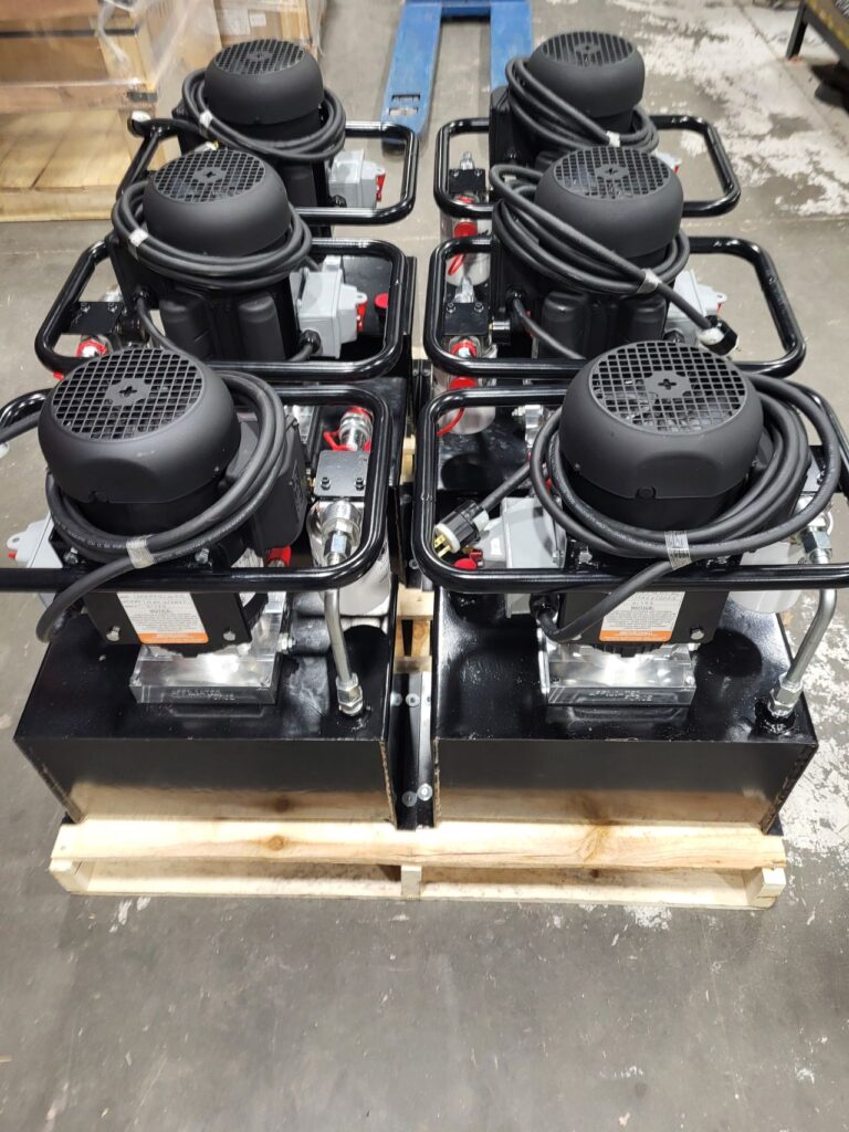 cattle squeezer - affiliated force farm hydraulics